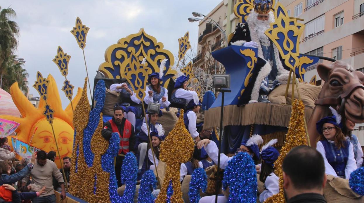 La cabalgata de los Reyes Magos de Cádiz en 2018.