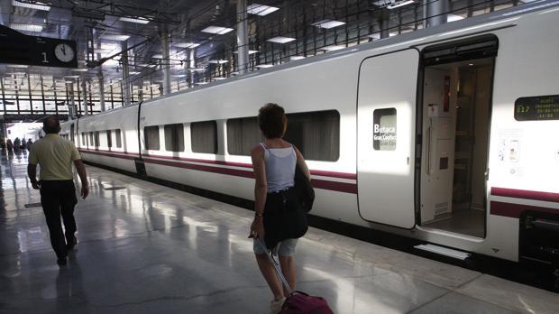 Renfe oferta billetes de AVE y larga distancia con hasta un 70% de descuento