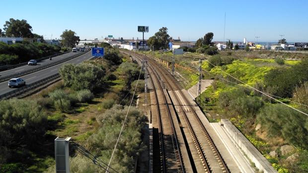 El nuevo enlace desde Fadricas a la Ca-33 se complica más de lo esperado