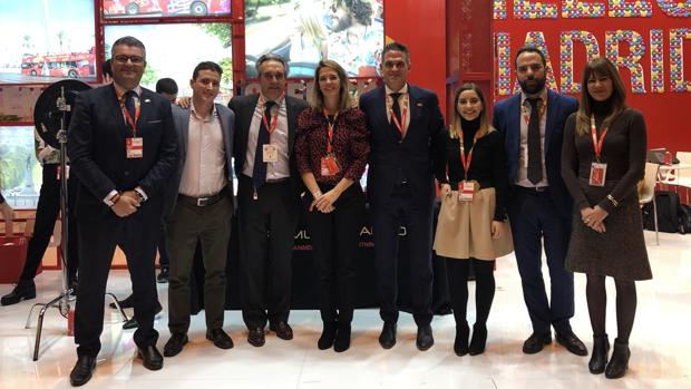 City Sightseeing lleva a la Feria de Turismo sus característicos autobuses rojos