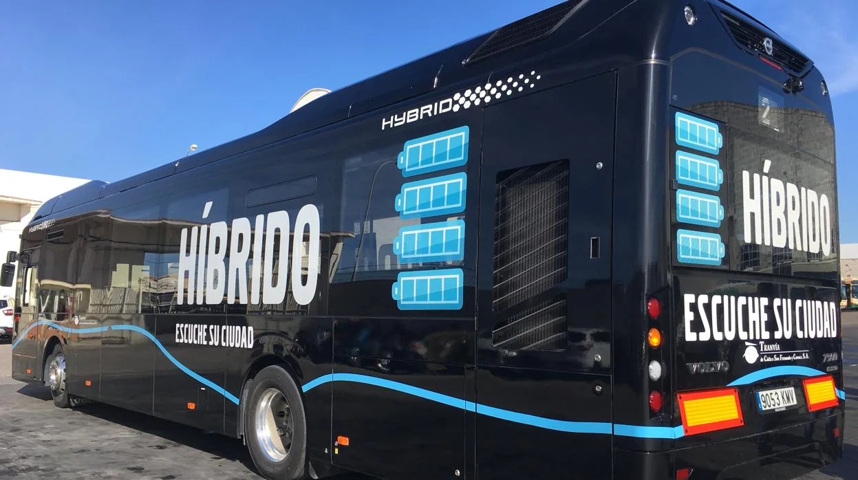 Nuevo autobús híbrido que estará de prueba en la ciudad hasta el próximo 28 de febrero.