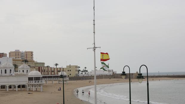 El tiempo en Cádiz: Alerta amarilla en el litoral de Cádiz para el martes y el miércoles