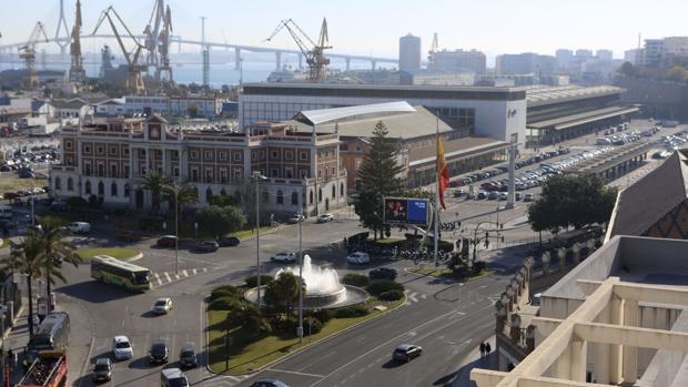 La reordenación de Plaza de Sevilla, sobre el tejado del Ayuntamiento