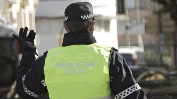 El Ayuntamiento de Salteras estalla y acusa a algunos policías de crear bulos sobre la inseguridad