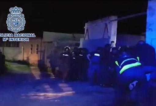 Negociadores, así trabajan los policías expertos en situaciones críticas en Cádiz