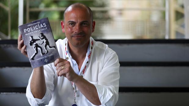 «El 'aquí no pasa nada' es la peor leyenda urbana que puede existir entre los policías»