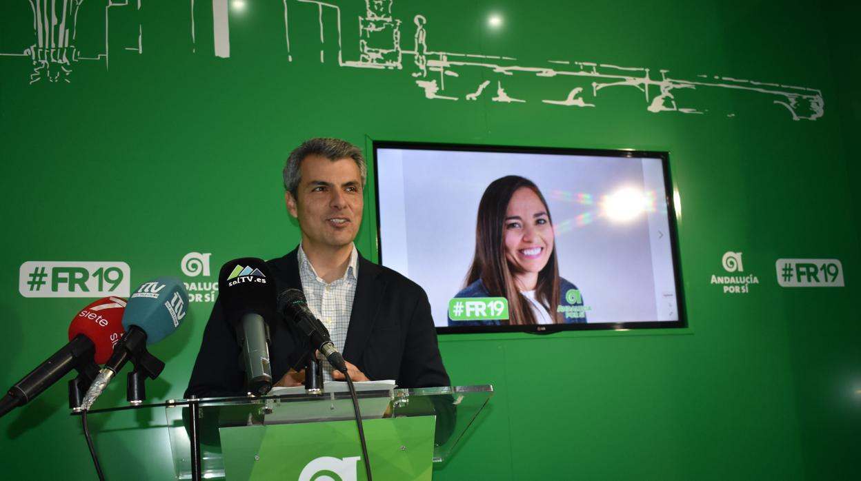 Fran Romero en la presentación de la candidatura.