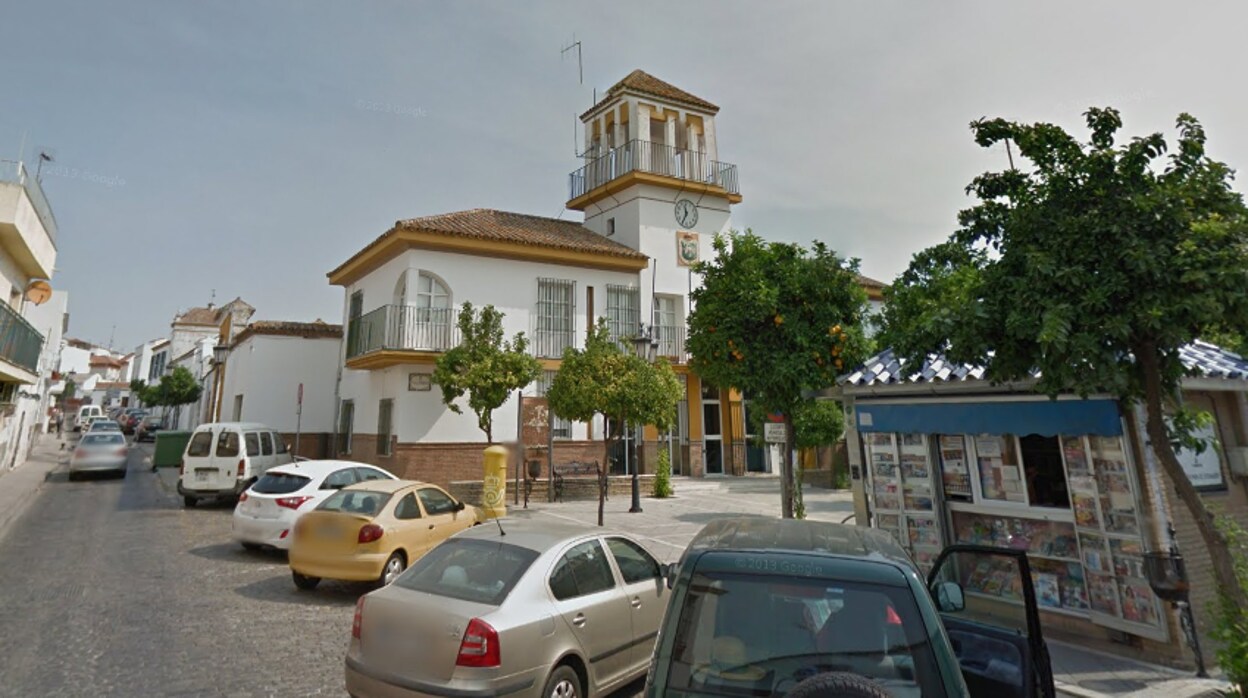 Un menor murió ahogado de manera fortuita en el jacuzzi de su casa de Palomares del Río al quedarse solo