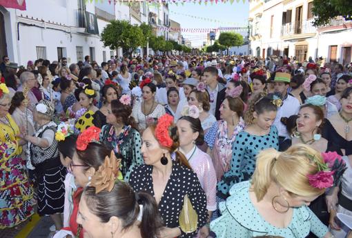 Los Palacios disfruta de una jornada idílica de romería