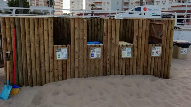 Multas de hasta 750 euros por tirar basura a las playas de El Puerto