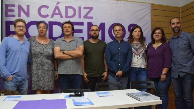 Podemos Cádiz deja al sector militar fuera de su plan de futuro para los astilleros de la Bahía