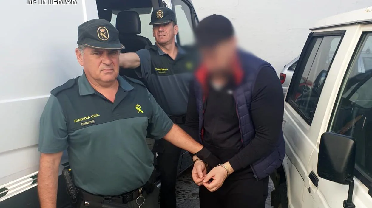 En la imagen, otro de los detenidos por el crimen del joyero de Carmona