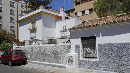 La calle Pintor Ribera de La Laguna, con media docena de chalés