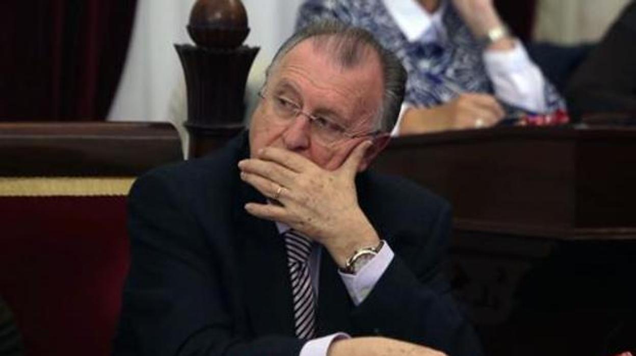 El Gobierno en funciones pide a José Blas Fernández que abandone la presidencia de la Fundación Eléctrica de Cádiz