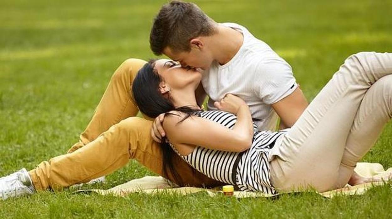 El gran beso público será el colofón a un día repleto de actividades románticas.
