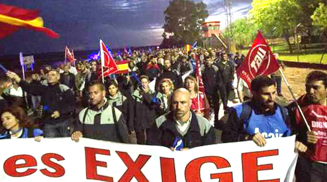 Manifestación de los funcionarios ante la cárcel portuense.