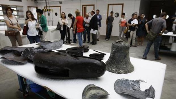 Sacarán los restos de un buque mercante holandés hundido frente a la terminal de contenedores del Puerto de Cádiz