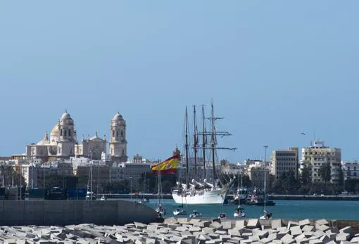 Elcano saliendo de Cádiz.