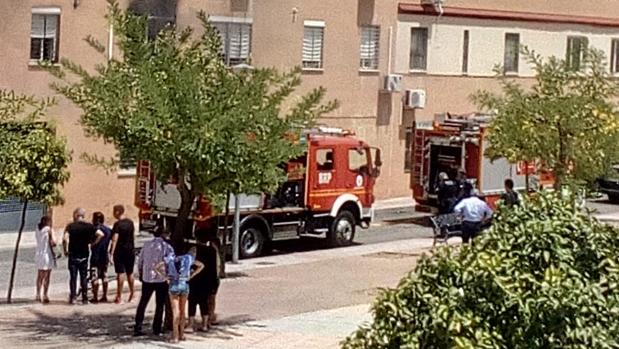 Afectadas por inhalación de humo dos personas a cuenta de un incendio de vivienda en Alcalá