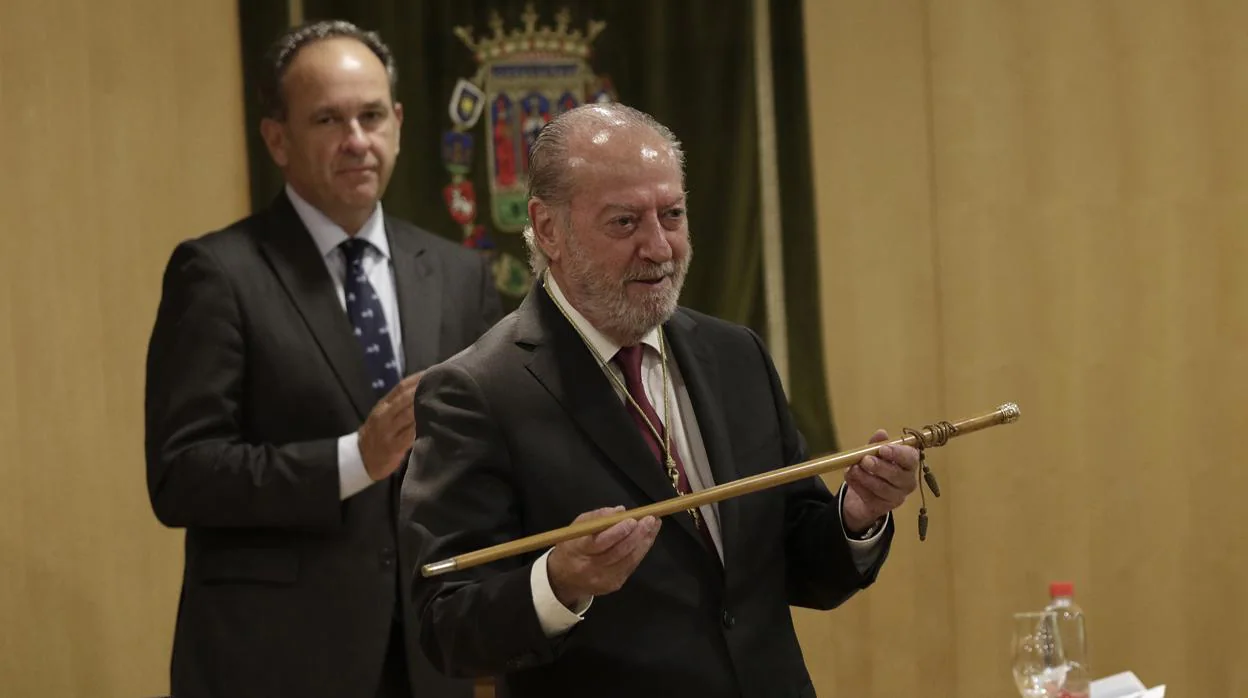 Toma de posesión del presidente de la Diputación de Sevilla, Fernando Rodríguez Villalobos