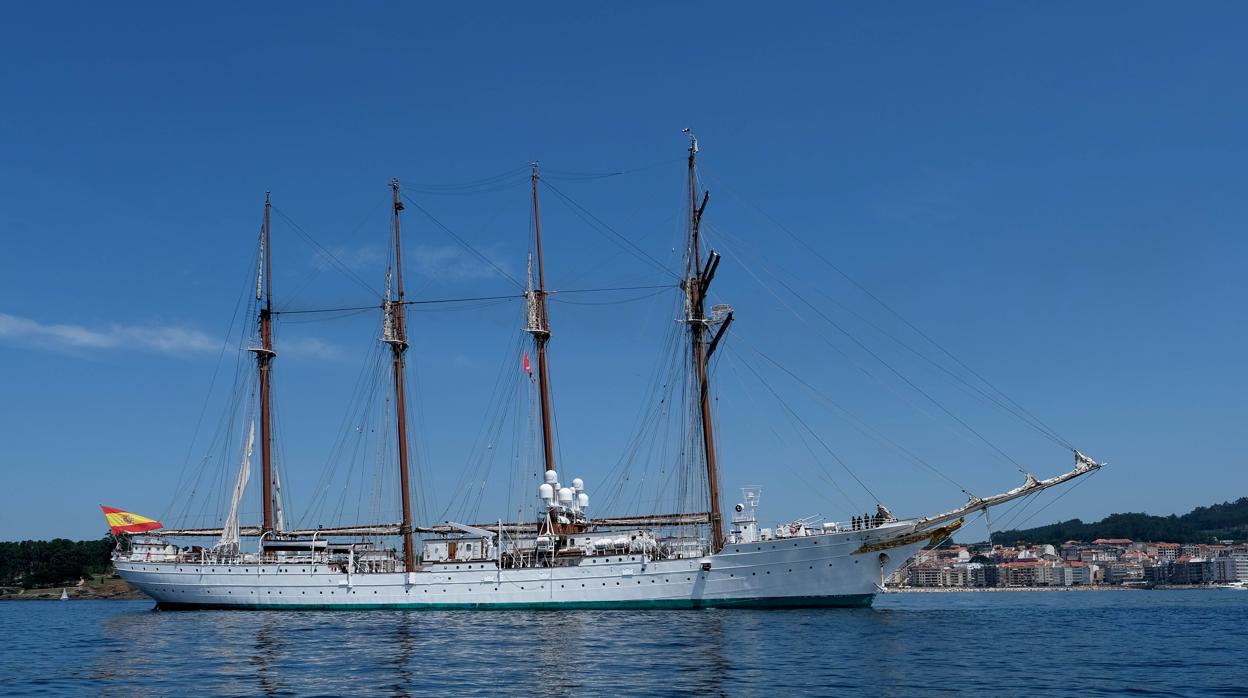 El Juan Sebastián Elcano, buque escuela de la Armada Española.