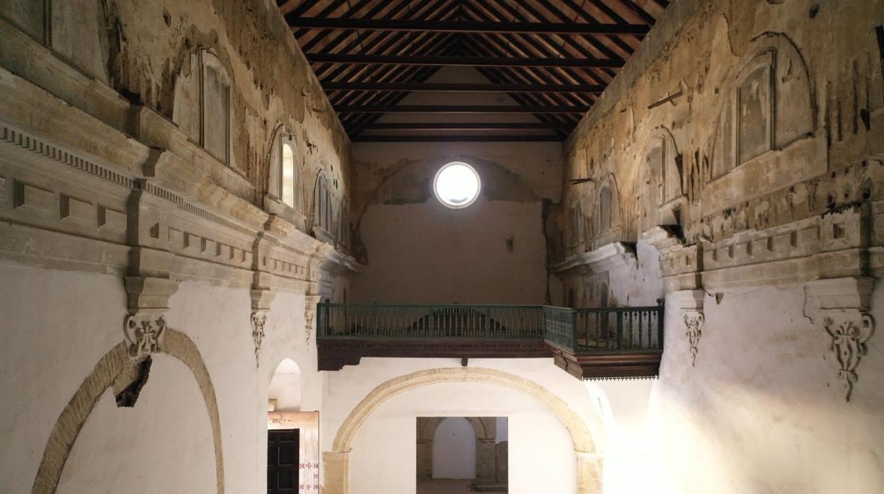 Imagen del interior de la Iglesia de Santa Ana, Carmona, que se está rehabilitando