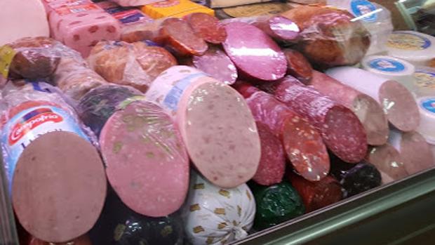 Bares y ultramarinos de Cádiz retiran los productos de 'Sabores de Paterna' ante la alerta por listeriosis