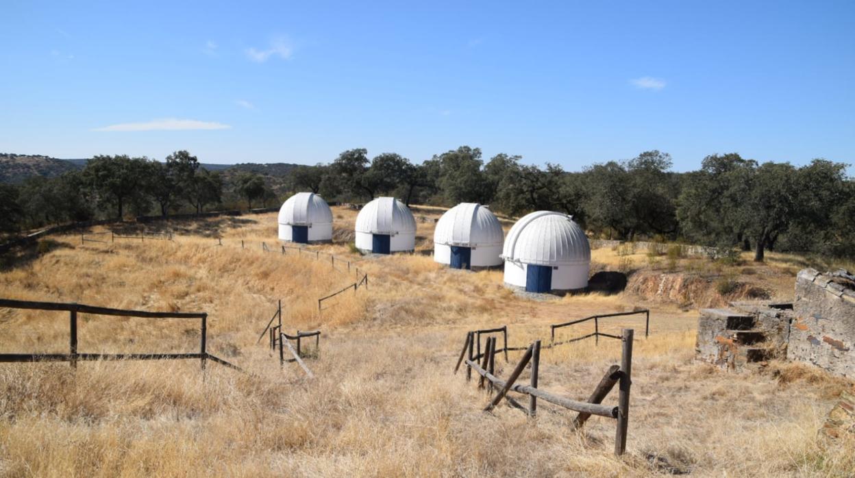 El observatorio de Almadén de la Plata se encuentra cerrado desde el año 2015