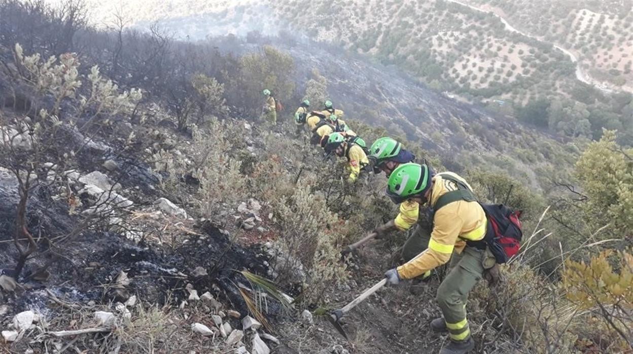 Controlado el incendio forestal en Castellar, que queda en conato con 0,5 hectáreas afectadas