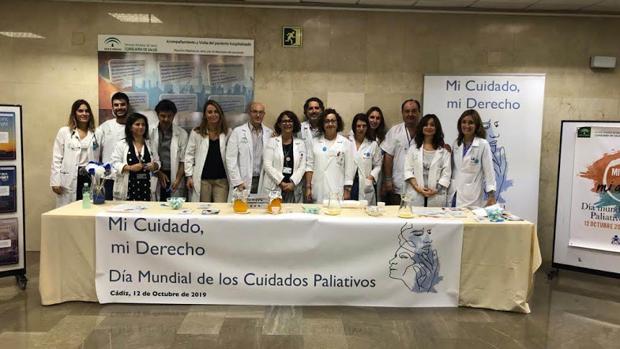 Los Hospitales Puerta del Mar, San Carlos, Jerez y Puerto Real conmemoran el día mundial de los Cuidados Paliativos