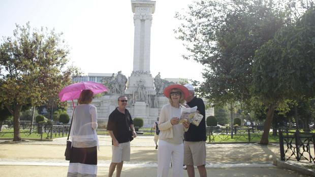 El dinero de la Junta permitirá peatonalizar la plaza de España de Cádiz