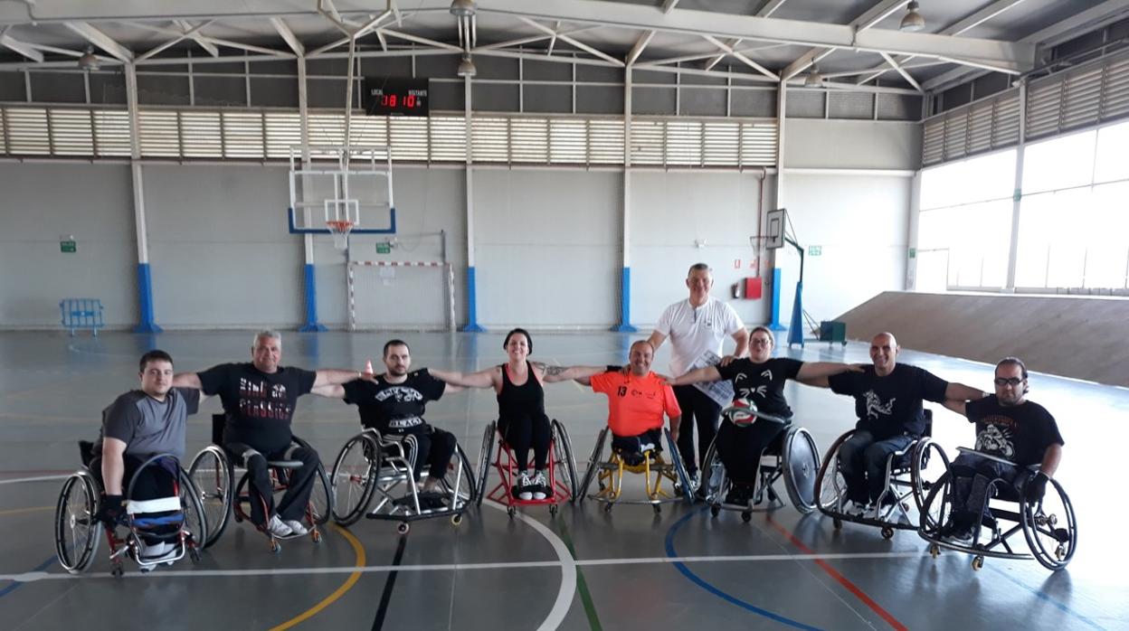 Algunos de los integrantes del Sevilla Quad Rugby, que entrena y juega en Alcalá de Guadaíra