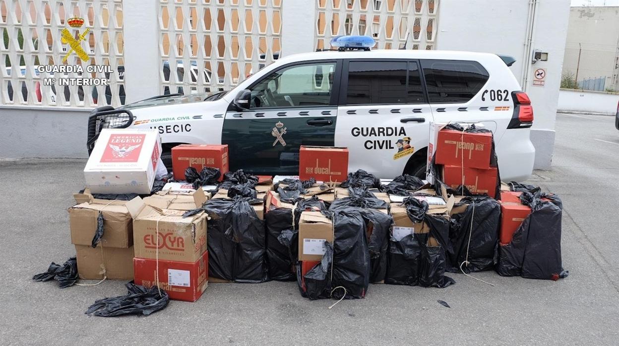 Desarticulan una «potente» organización de contrabando de tabaco en San Roque