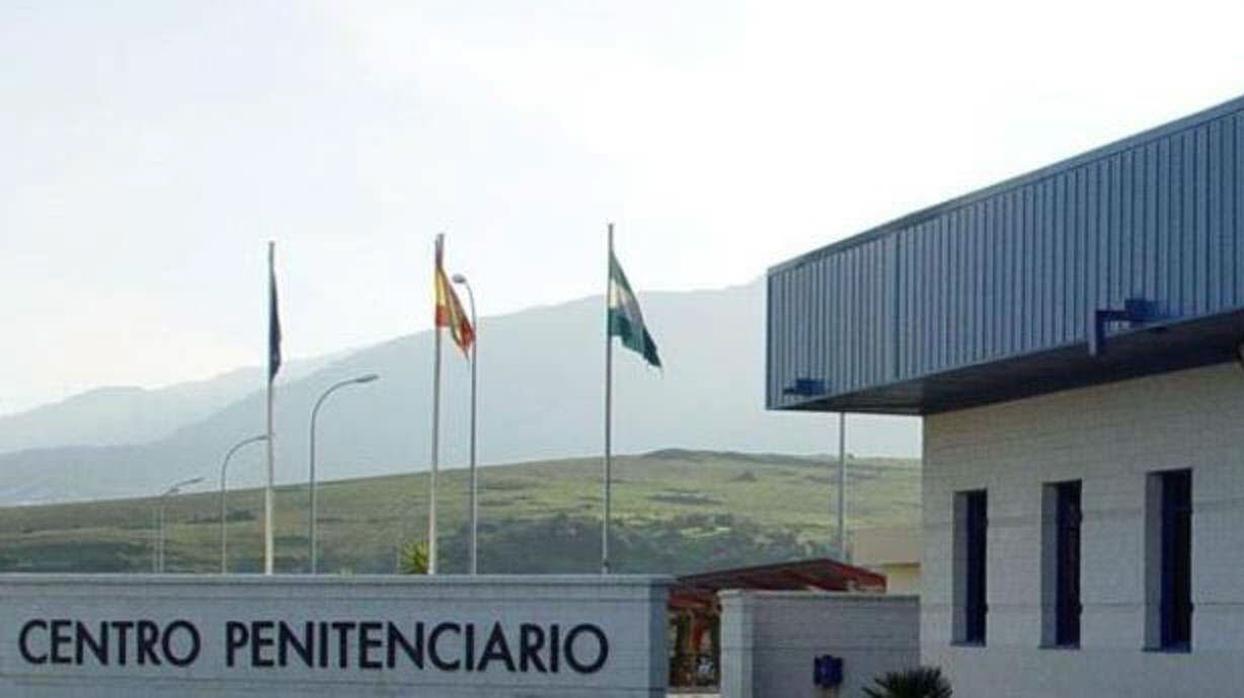 Imagen del centro penitenciario de Botafuegos, en Algeciras (Cádiz).