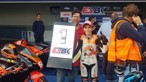 El joven Sergio Bernal se proclama subcampeón de España de motociclismo en Promo 3 de Superbike