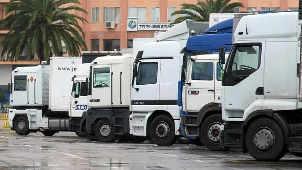 La huelga del transporte de mercancías podría afectar a 5.000 trabajadores y 300 empresas de Cádiz