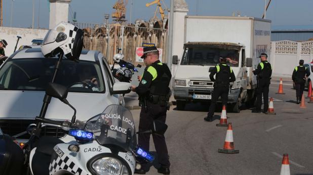 Sorpresa en sindicatos policiales por unos controles «inusuales» en Cádiz