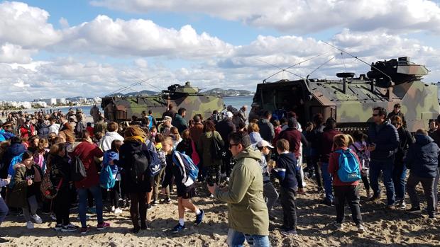 La Infantería de Marina desembarca en Ibiza