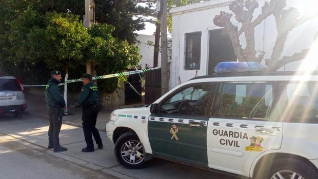 Un maestro jubilado por problemas con las drogas, la víctima de la muerte violenta en Benalup