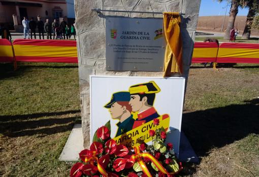 Paterna de Rivera homenajea a la Guardia Civil