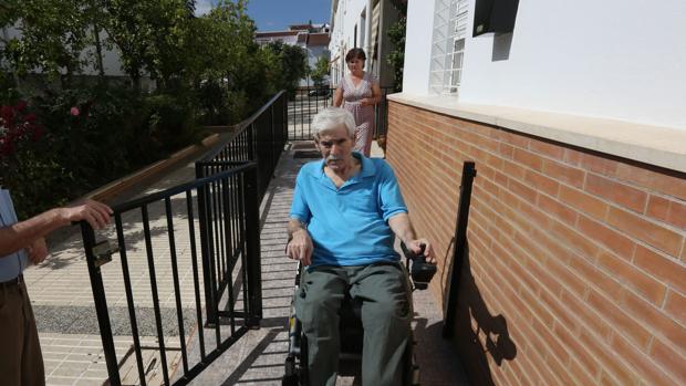 Juan, el jornalero que quedó tetrapléjico y que jamás tuvo la indemnización que ganó