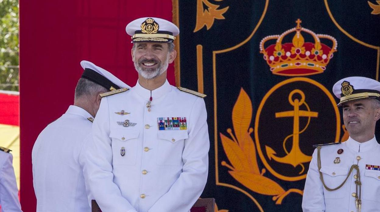 El Rey, en Rota, durante el Centenario de la Aviavión Naval.