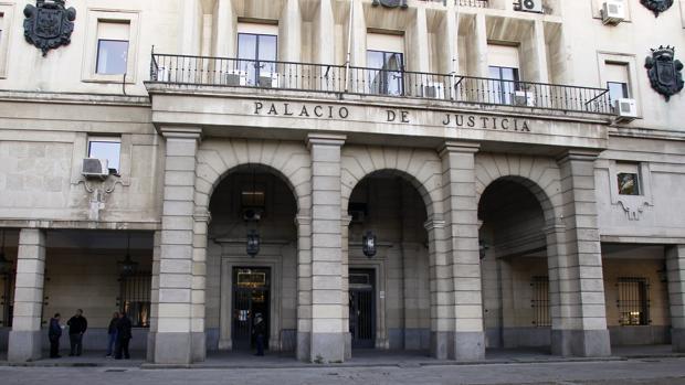 Dos años de cárcel por arrancarle la punta de la nariz a un hombre durante una pelea en Dos Hermanas