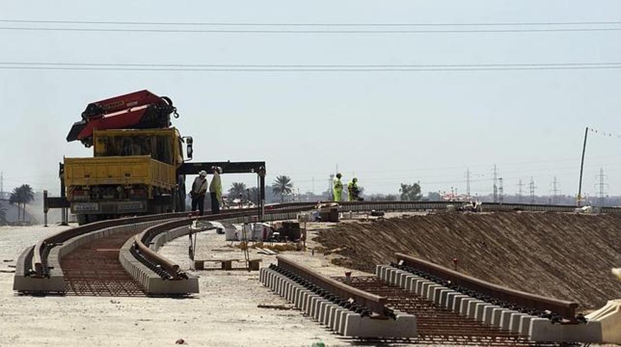 La Junta pagará 2,3 millones de euros a la UTE del tranvía de Alcalá de Guadaíra por resolver el contrato