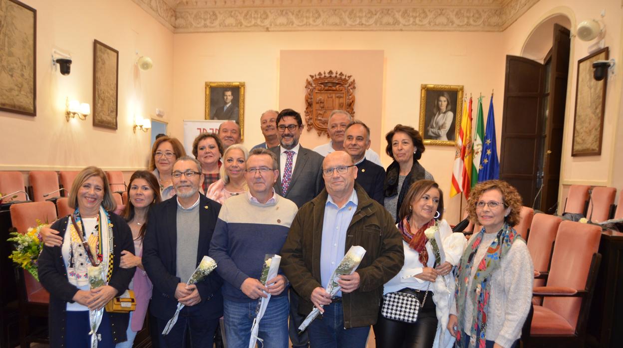 Los profesores recibieron un homenaje en el salón del plenos del Ayuntamiento de Utrera