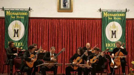 Imagen de un concierto de cuerda celebrado en los muchos salones de San Miguel.