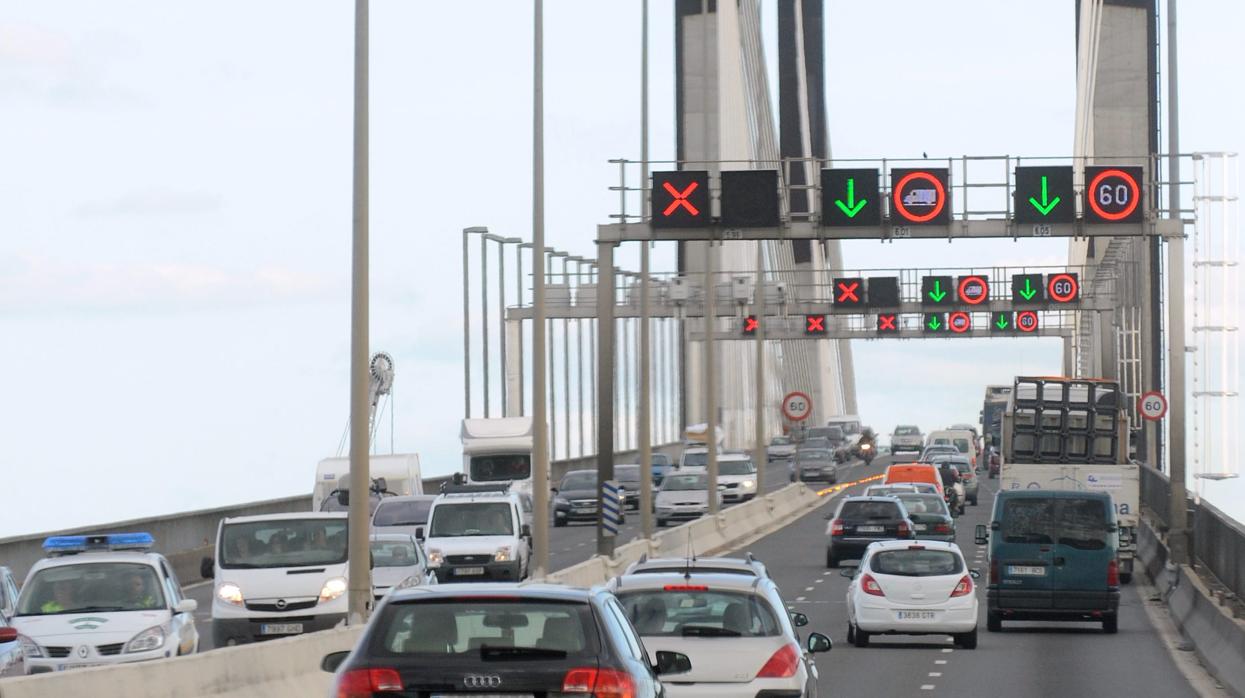 El puente del Centenario lleva seis meses sin un radar operativo