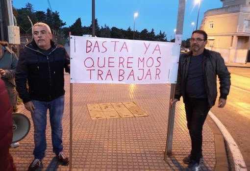 El SEPE no abona el paro a los trabajadores despedidos del comedor de Camposoto