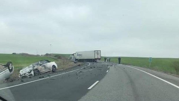 Accidente de tráfico mortal en la carretera Lora del Río - Carmona