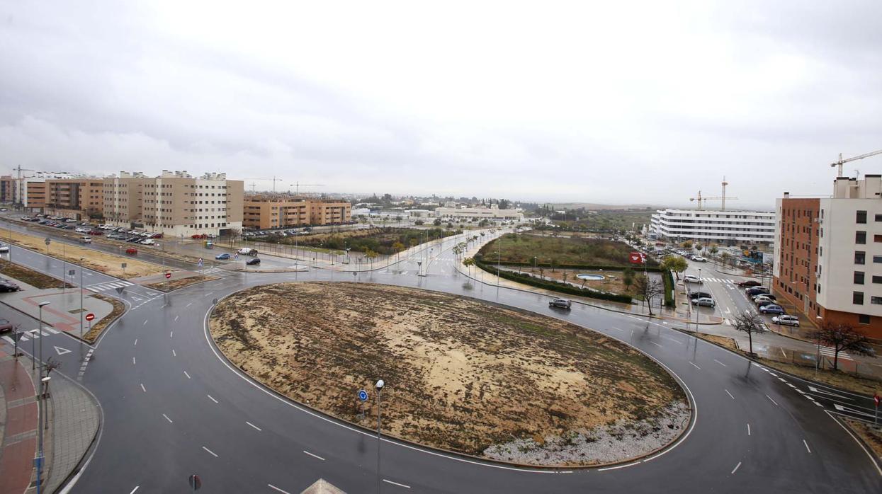 Vista de una de las rotondas de la nueva Ronda Sur de Mairena del Aljarafe